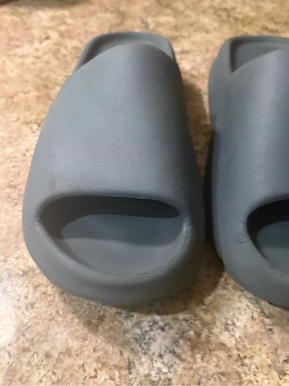 Yeezy Slides Sandals Gray US 9